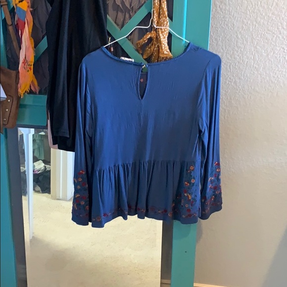 Altard state embroidered blouse - Picture 3 of 3